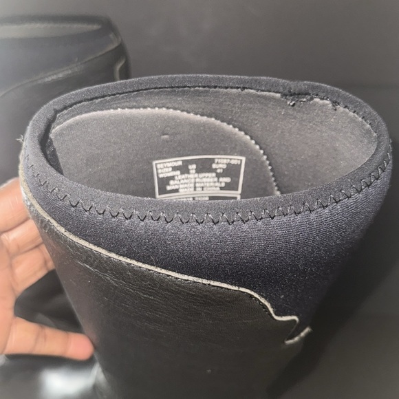 Bogs Women’s  Waterproof Boots - Picture 16 of 17